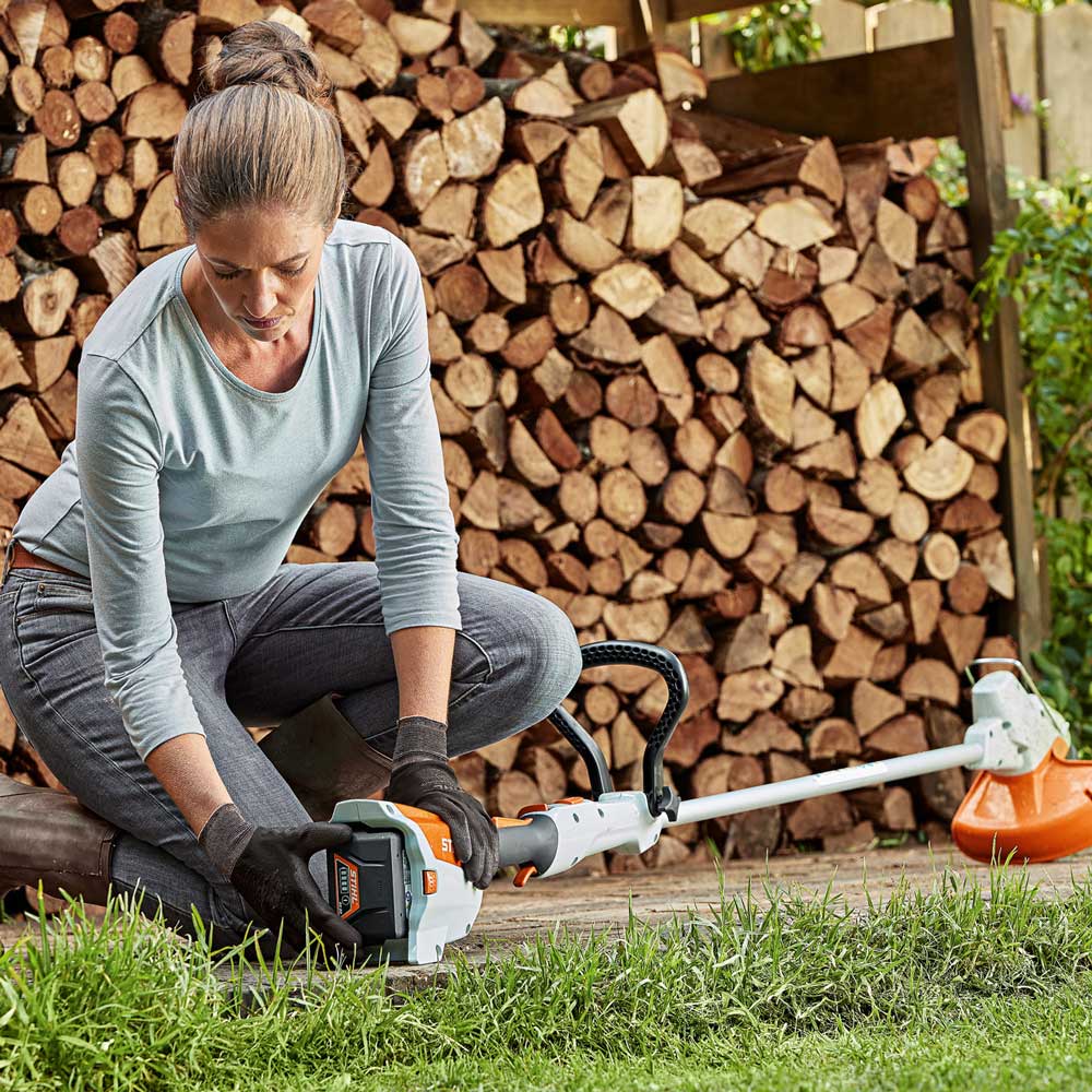 Produktabbildung: STIHL - FSA 57 Set inkl. Akku und Ladegerät